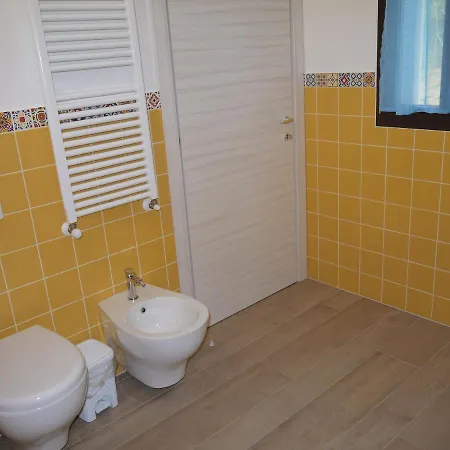 Cara Pace In Collina Per Gruppi Holiday home Montefiore Conca