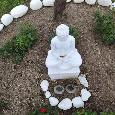 Nyaraló Cara Pace In Collina Per Gruppi