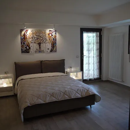 Cara Pace In Collina Per Gruppi Holiday home