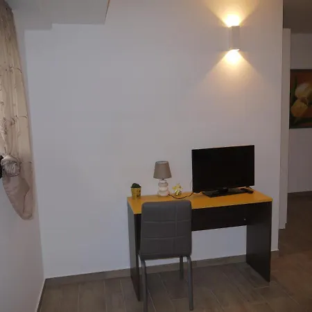 Cara Pace In Collina Per Gruppi *