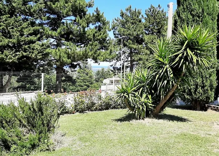 Cara Pace In Collina Per Gruppi Montefiore Conca